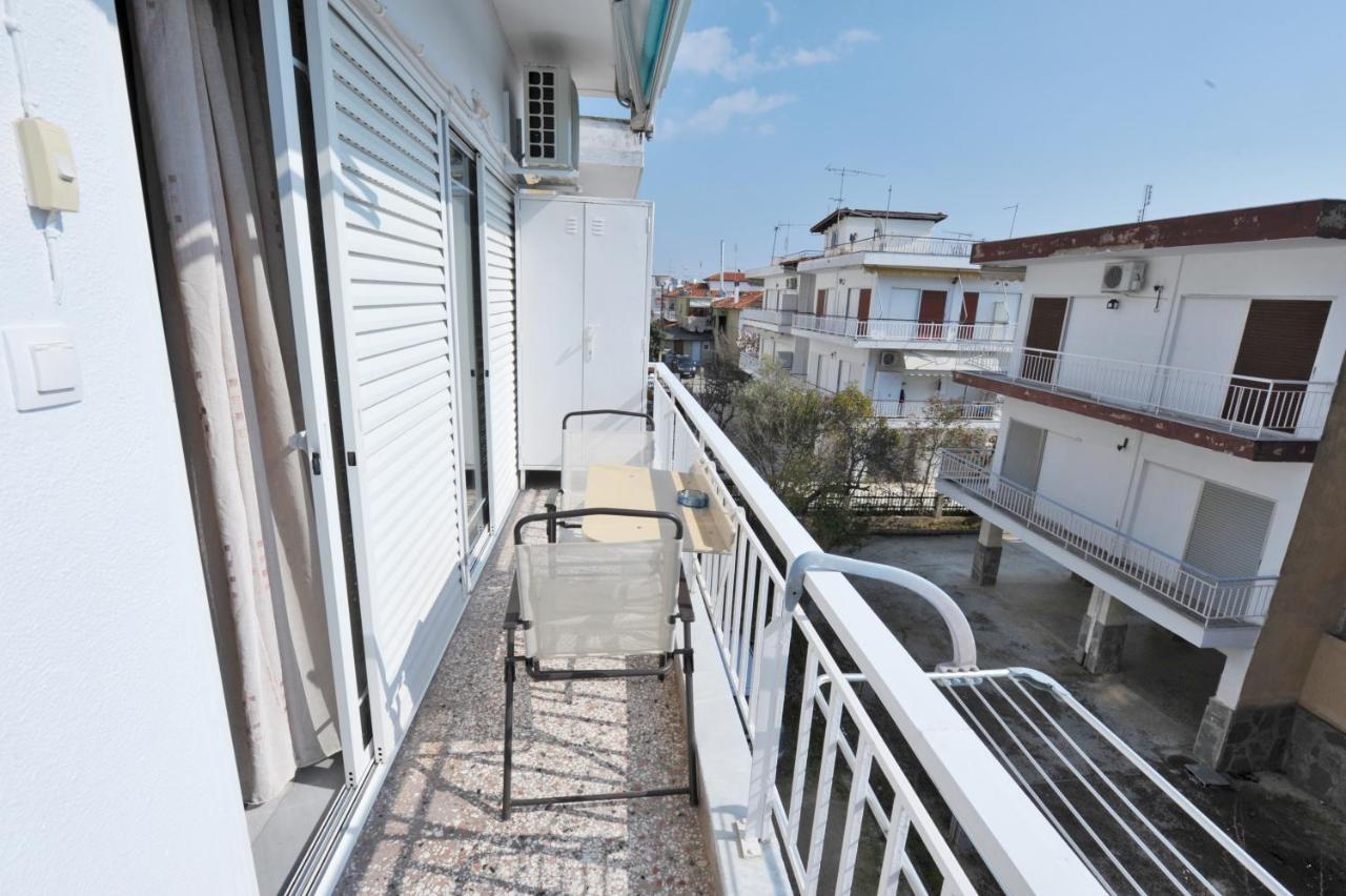 Themis 40 Steps From Beach Paralia Dionisiou Extérieur photo