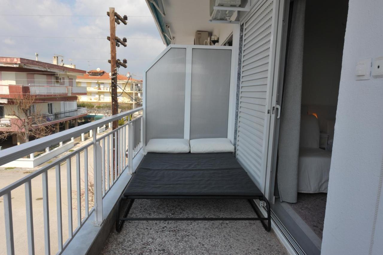 Themis 40 Steps From Beach Paralia Dionisiou Extérieur photo