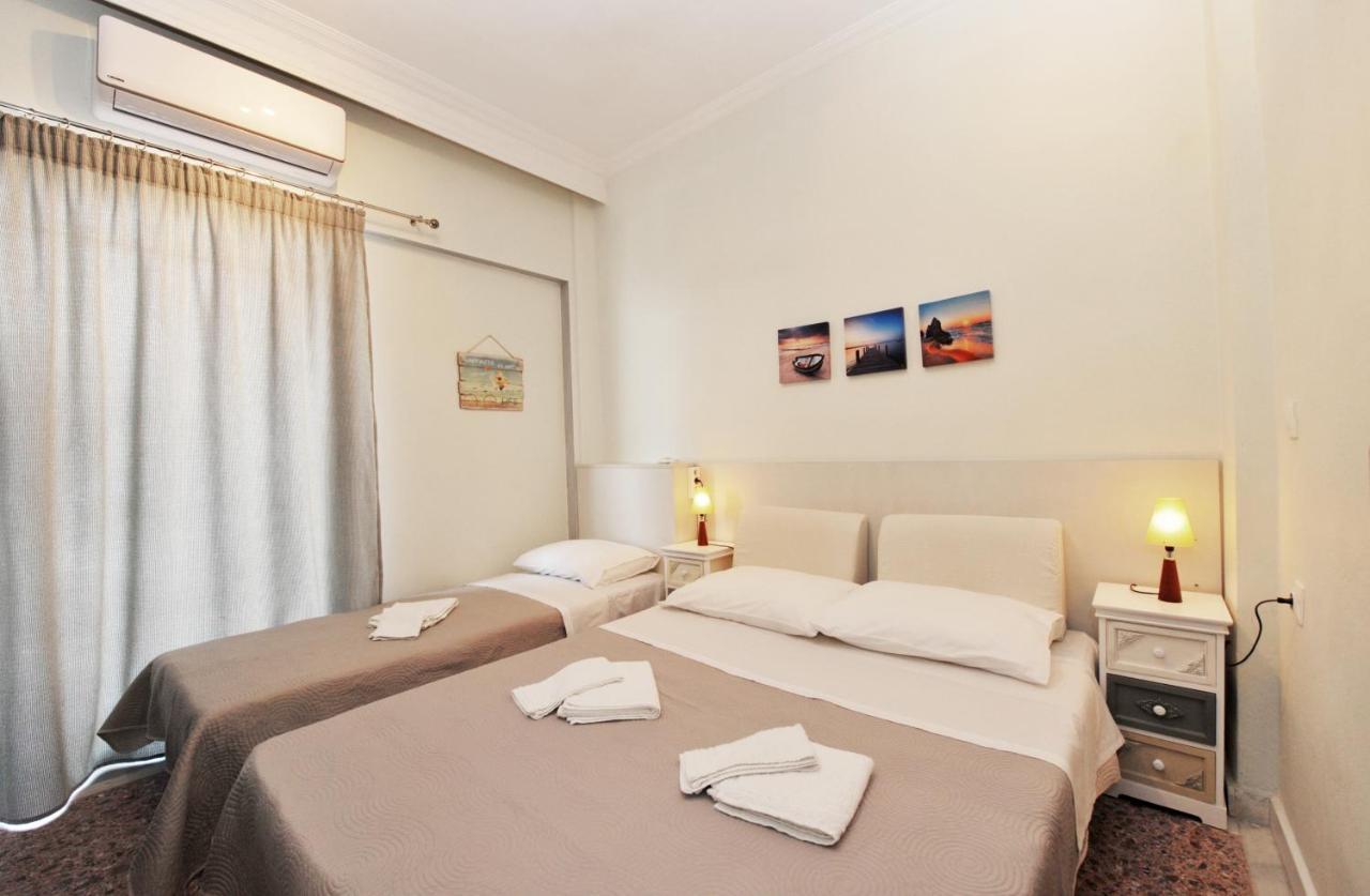 Themis 40 Steps From Beach Paralia Dionisiou Extérieur photo