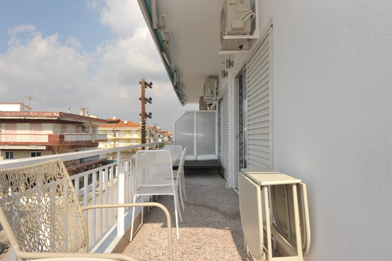 Themis 40 Steps From Beach Paralia Dionisiou Extérieur photo